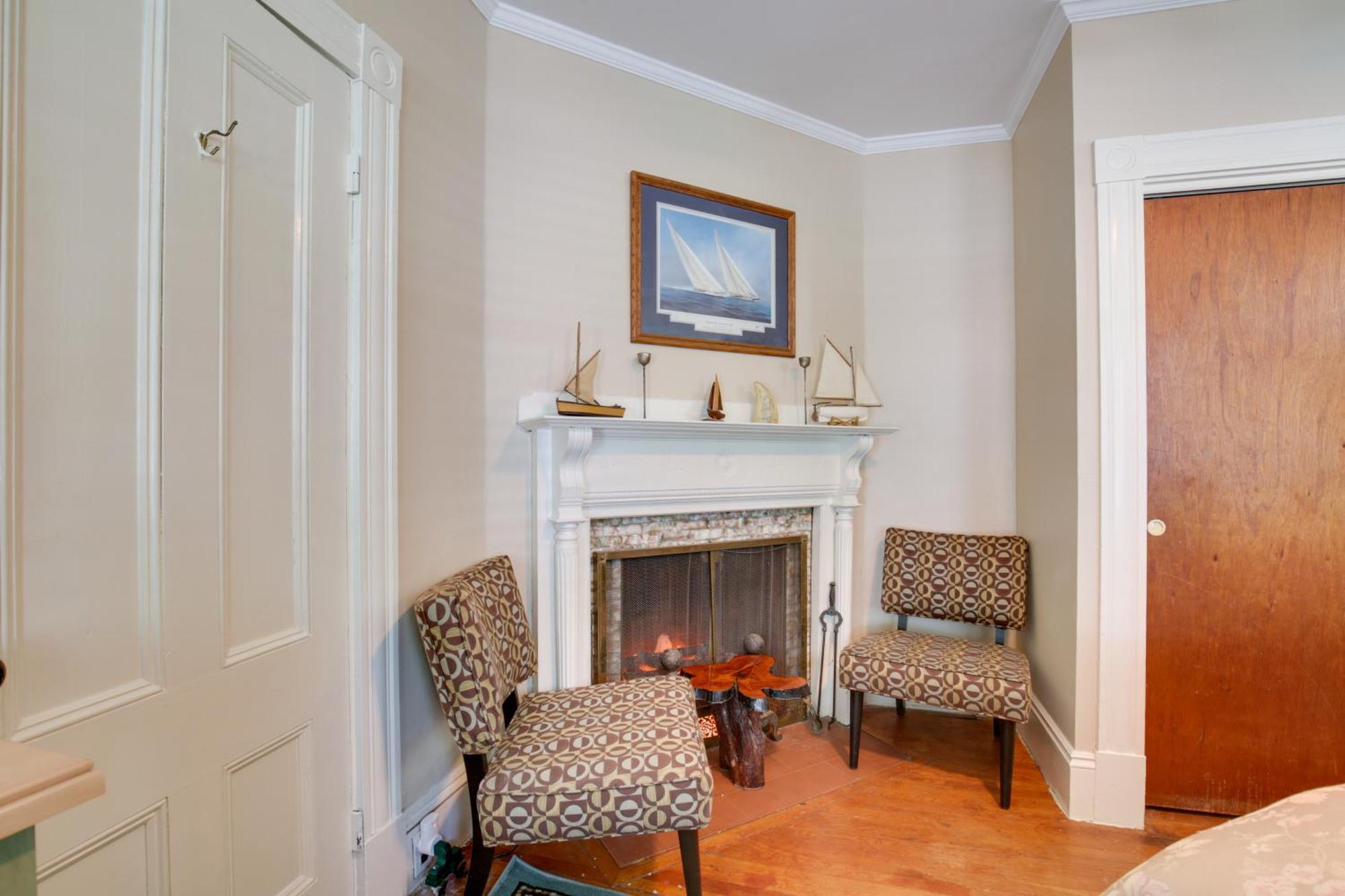 Quaint Beverly Townhome Walk To Beach And Downtown! Luaran gambar