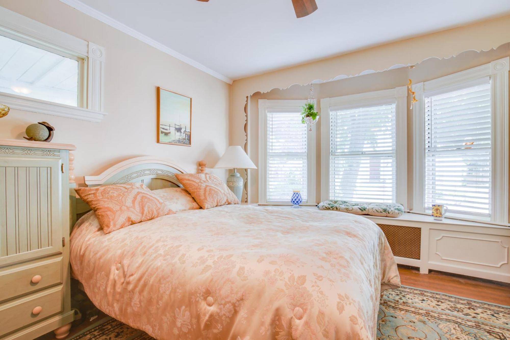 Quaint Beverly Townhome Walk To Beach And Downtown! Luaran gambar